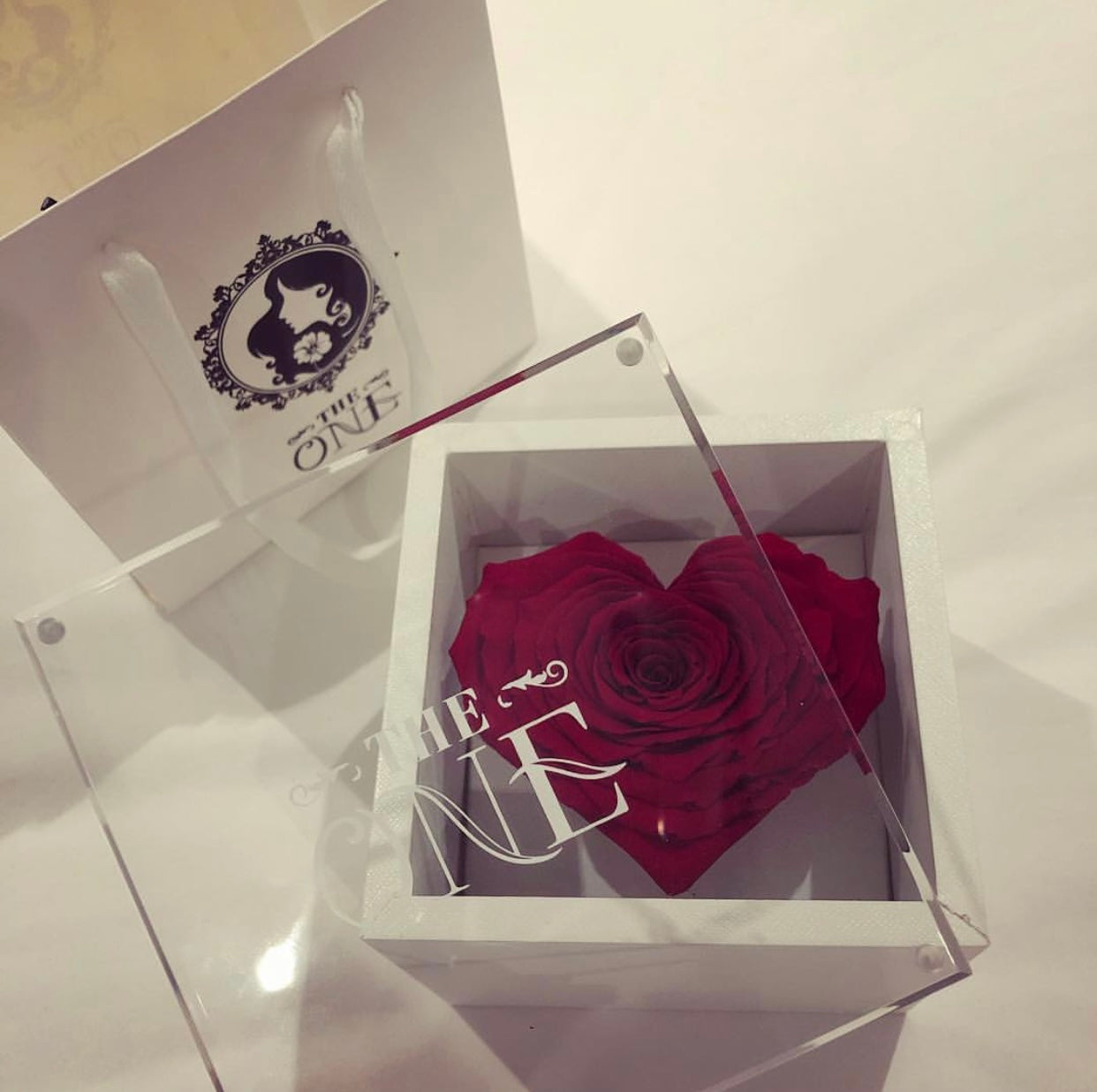 The Acrylic Rose Boxes